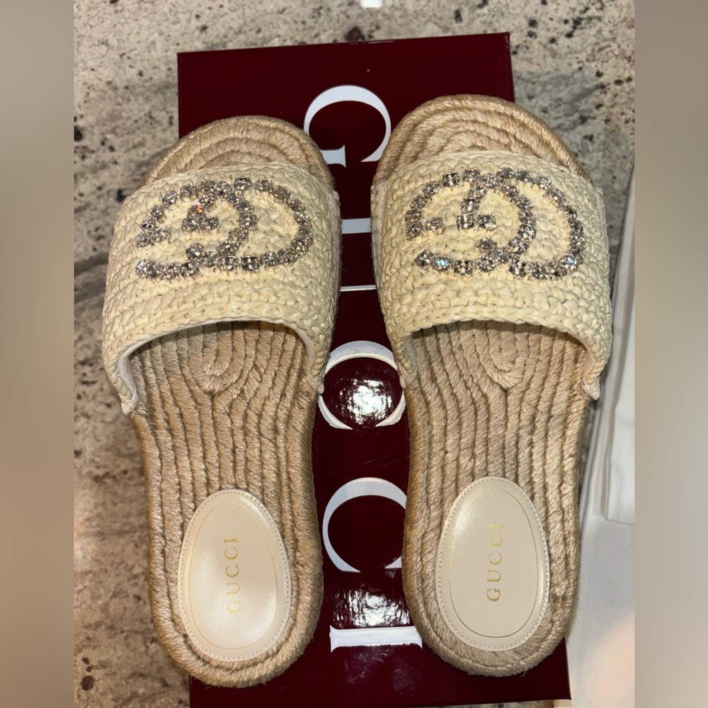 Authentic Gucci Cora Crystal GG Logo Espadrille Slide Sandal Raffia New 10 - Picture 7 of 11